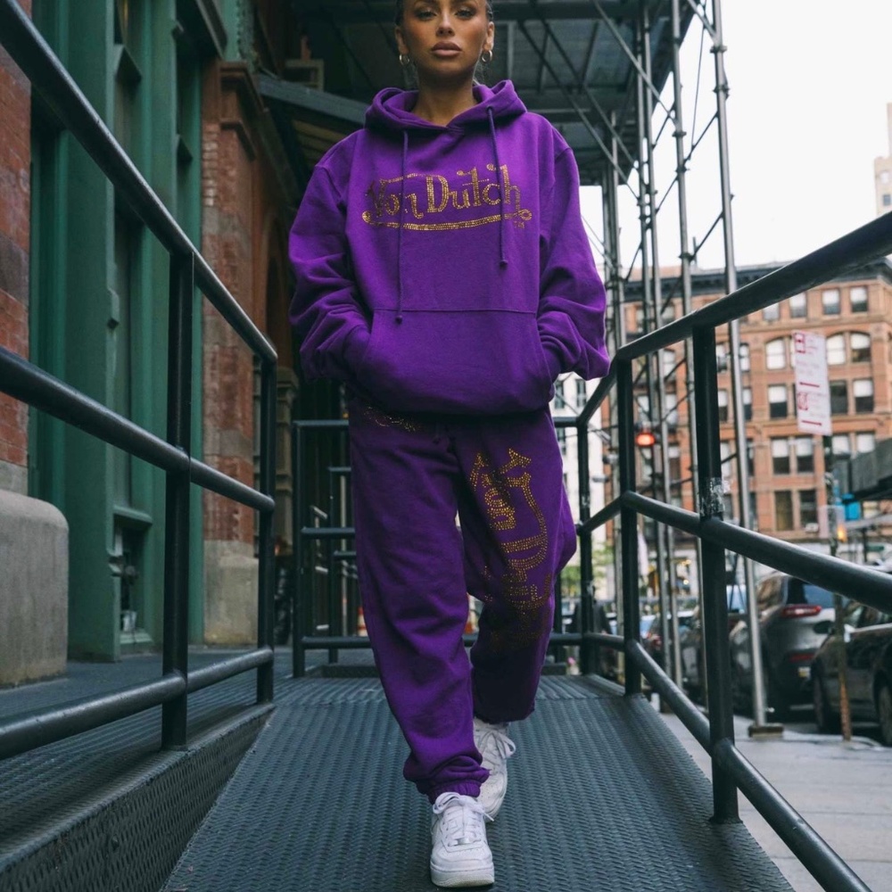 Von Dutch sweatsuit